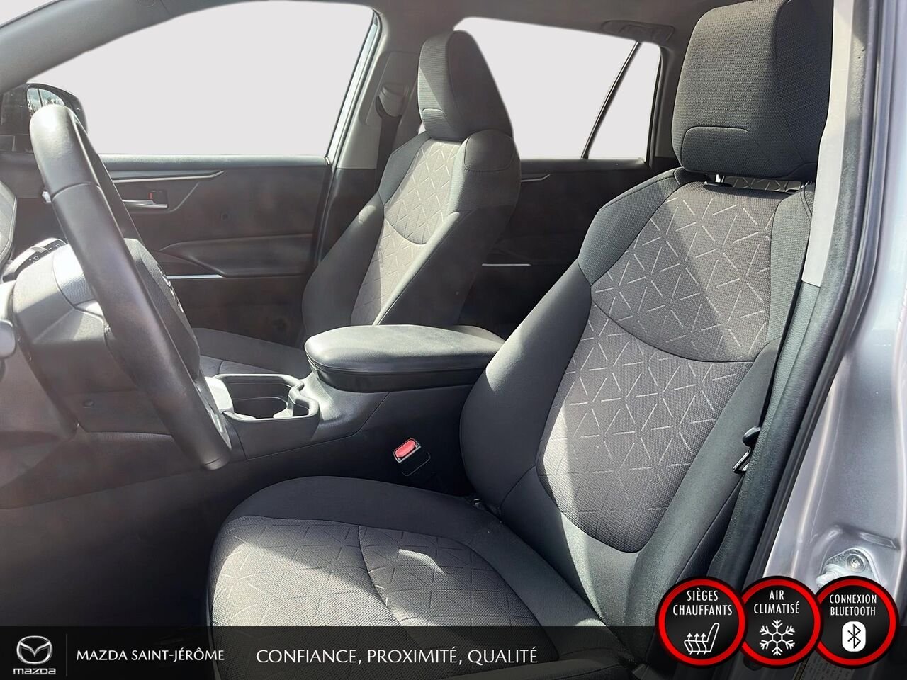 2020 Toyota RAV4 XLE | 49 877 KM | TOIT OUVRANT | AWD | ATTELAGE Silver Saint-Jérôme - photo #15