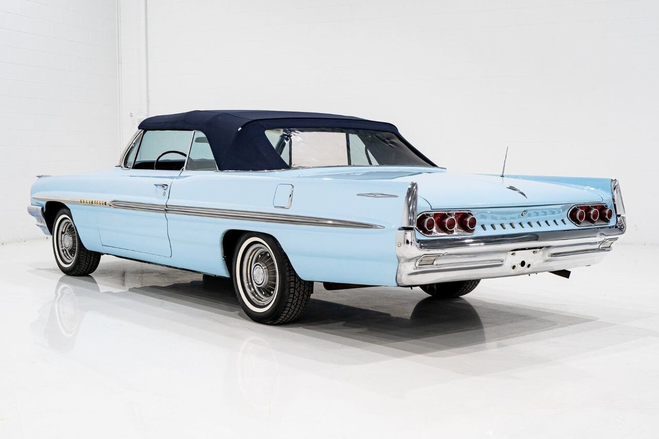 Pontiac Bonneville **PRIX EN USD**C8 Suffix 389cu.in. TriPower 4 Speed 1961 Bleu Montréal - photo #54