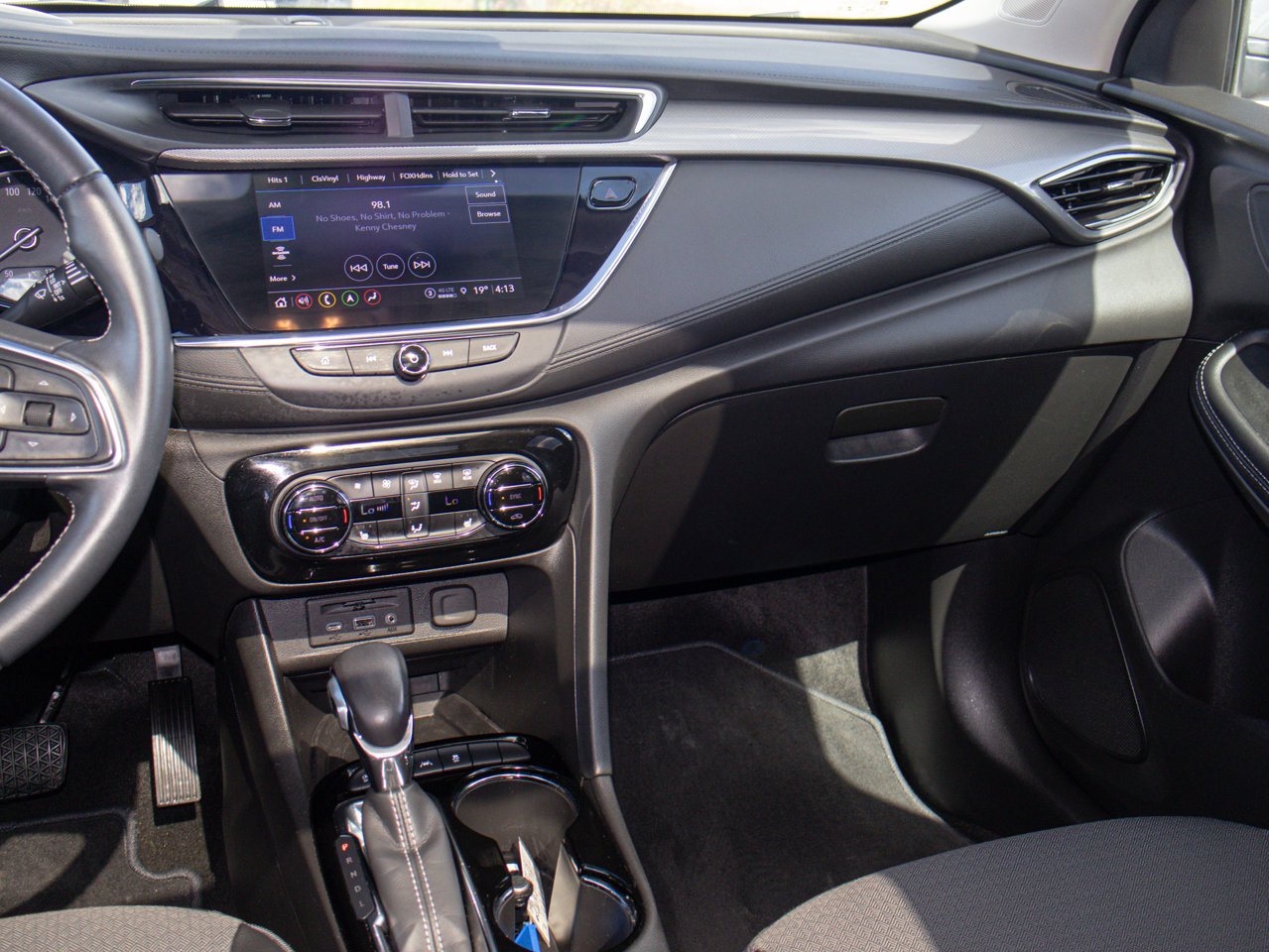 2022 Buick Encore GX AWD 4dr Select White Sherwood Park - photo #32