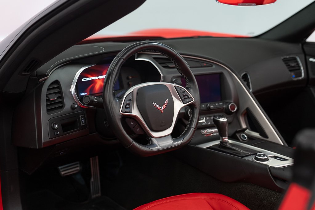 2018 Chevrolet Corvette 2dr Stingray Conv w/1LT Red Kirkland - photo #18