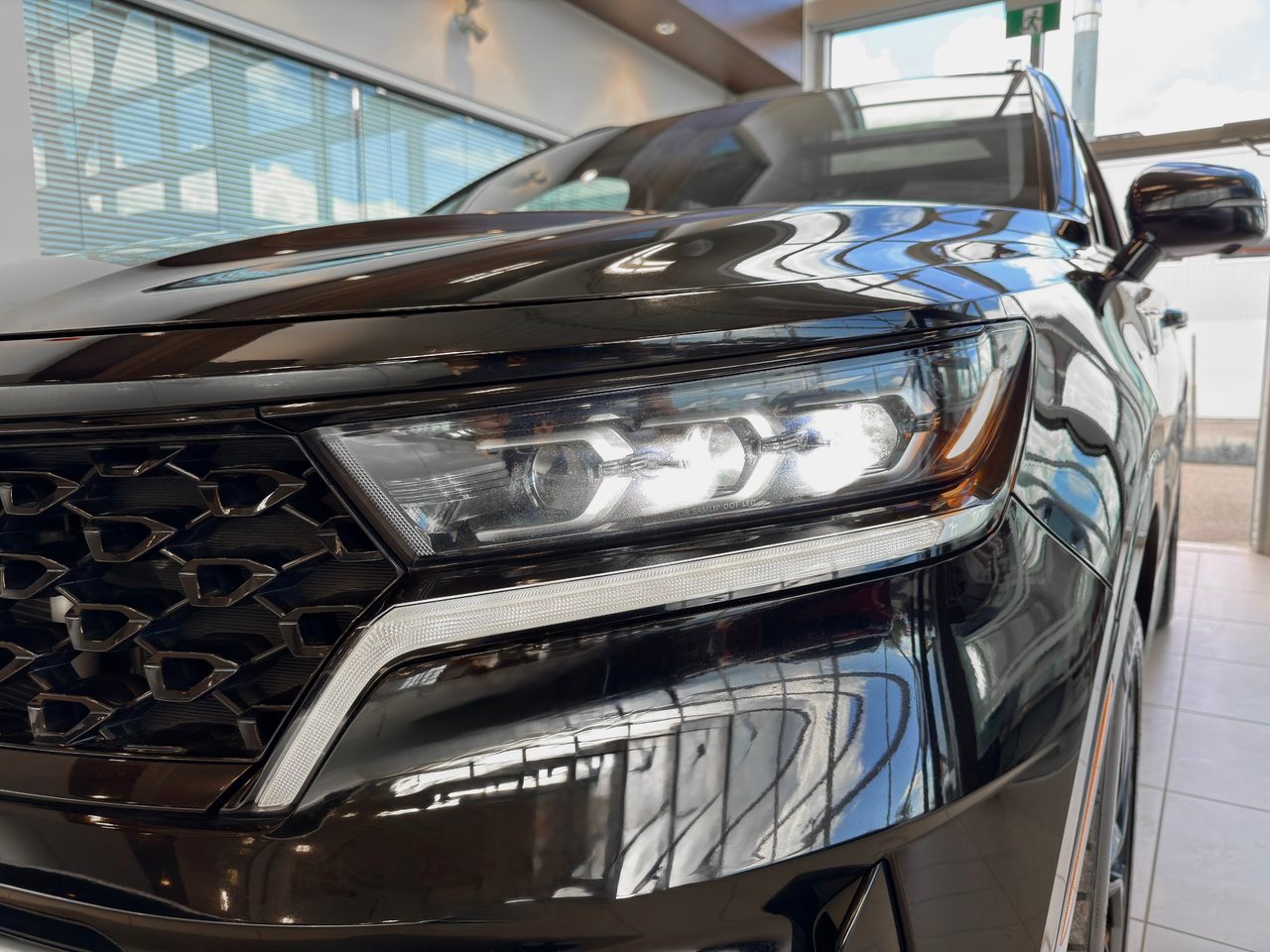 2021 Kia Sorento Black Notre-Dame-des-Prairies - photo #3