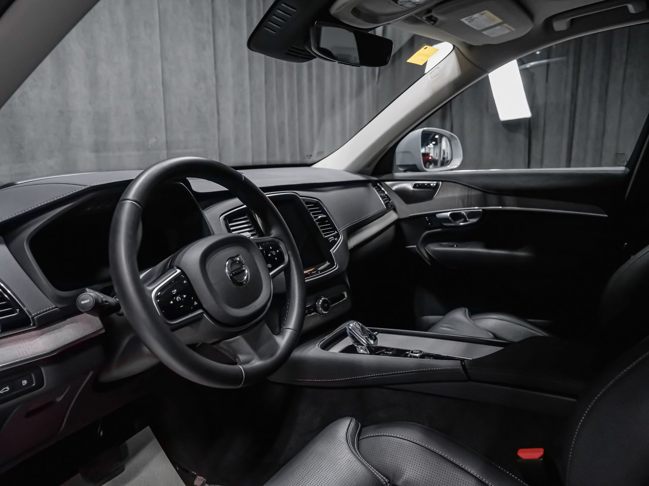 2025 Volvo XC90 Plug-In Hybrid T8 ULTRA BRIGHT Grey Montreal - photo #3