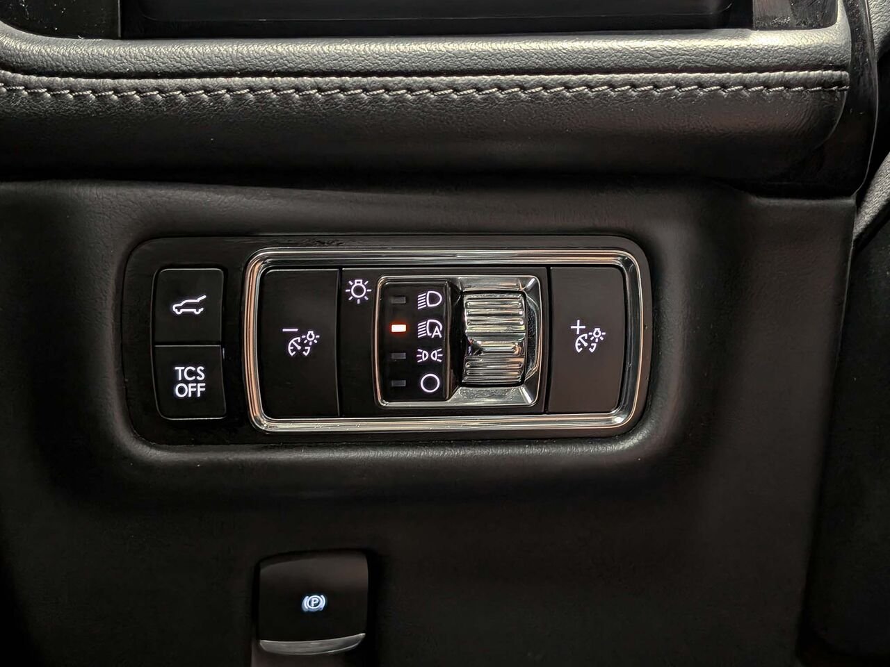 2023 Lincoln NAUTILUS Reserve AWD Toit Ouvrant Bas Kilométrage Grey Sherbrooke - photo #15