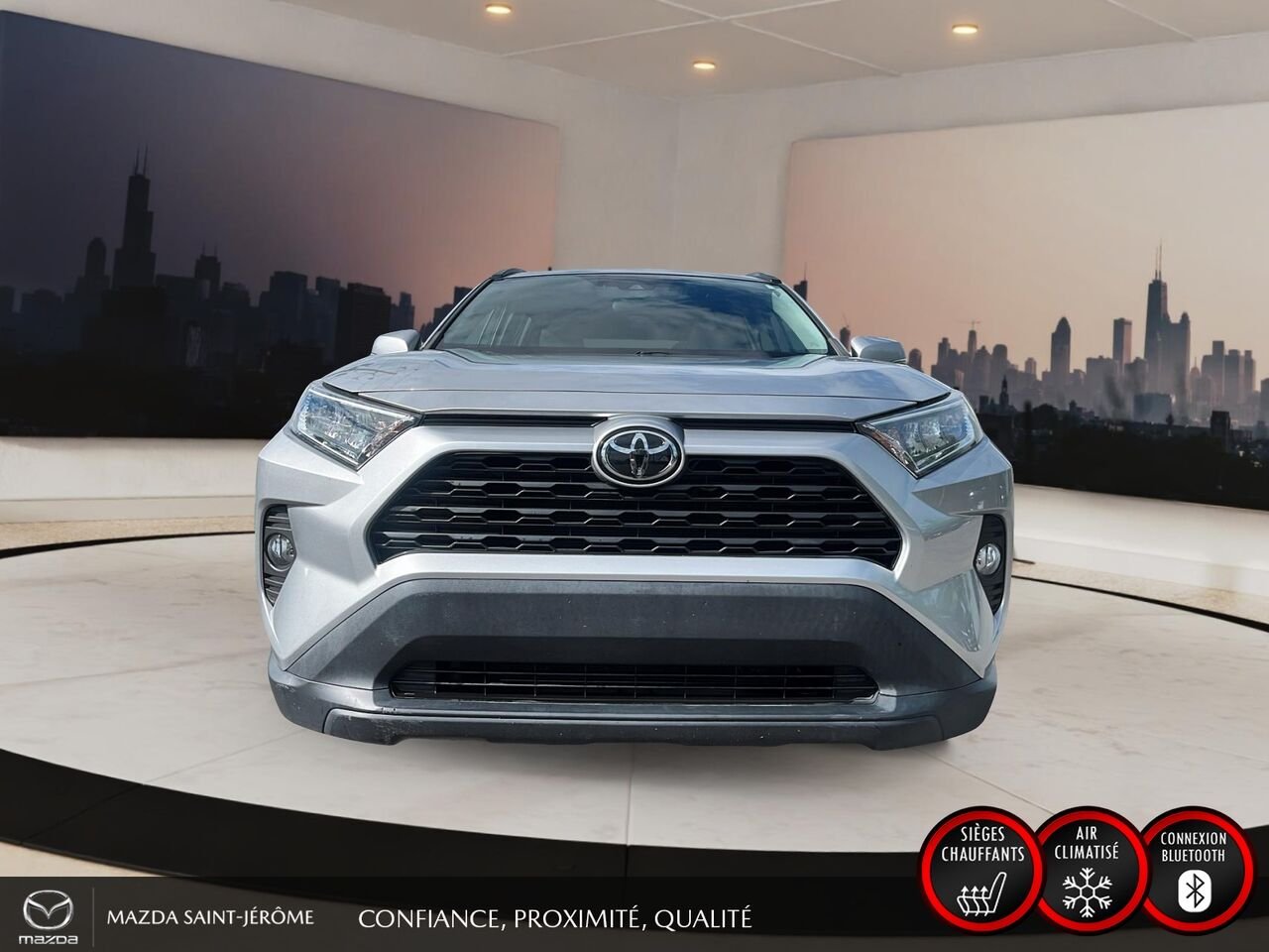 2020 Toyota RAV4 XLE | 49 877 KM | TOIT OUVRANT | AWD | ATTELAGE Silver Saint-Jérôme - photo #2