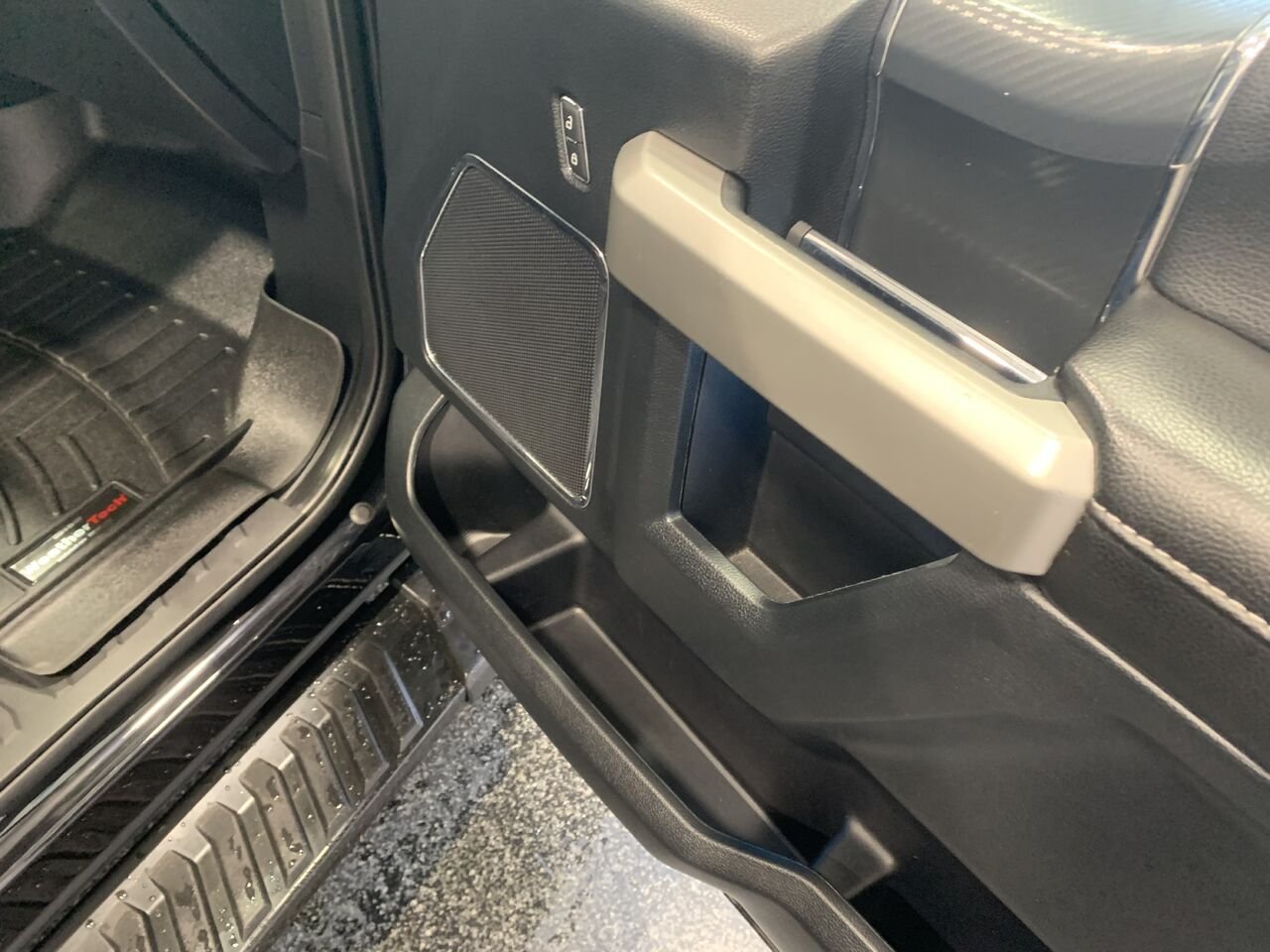 Ford F-150 SUPERCREW LARIAT F150 LARIAT CREW CAB 2019 Noir Châteauguay - photo #18