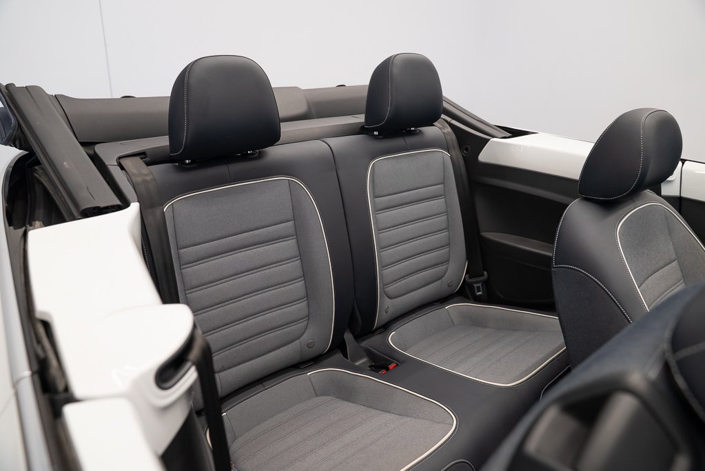 2016 Volkswagen Beetle Denim Edition White Kirkland - photo #29