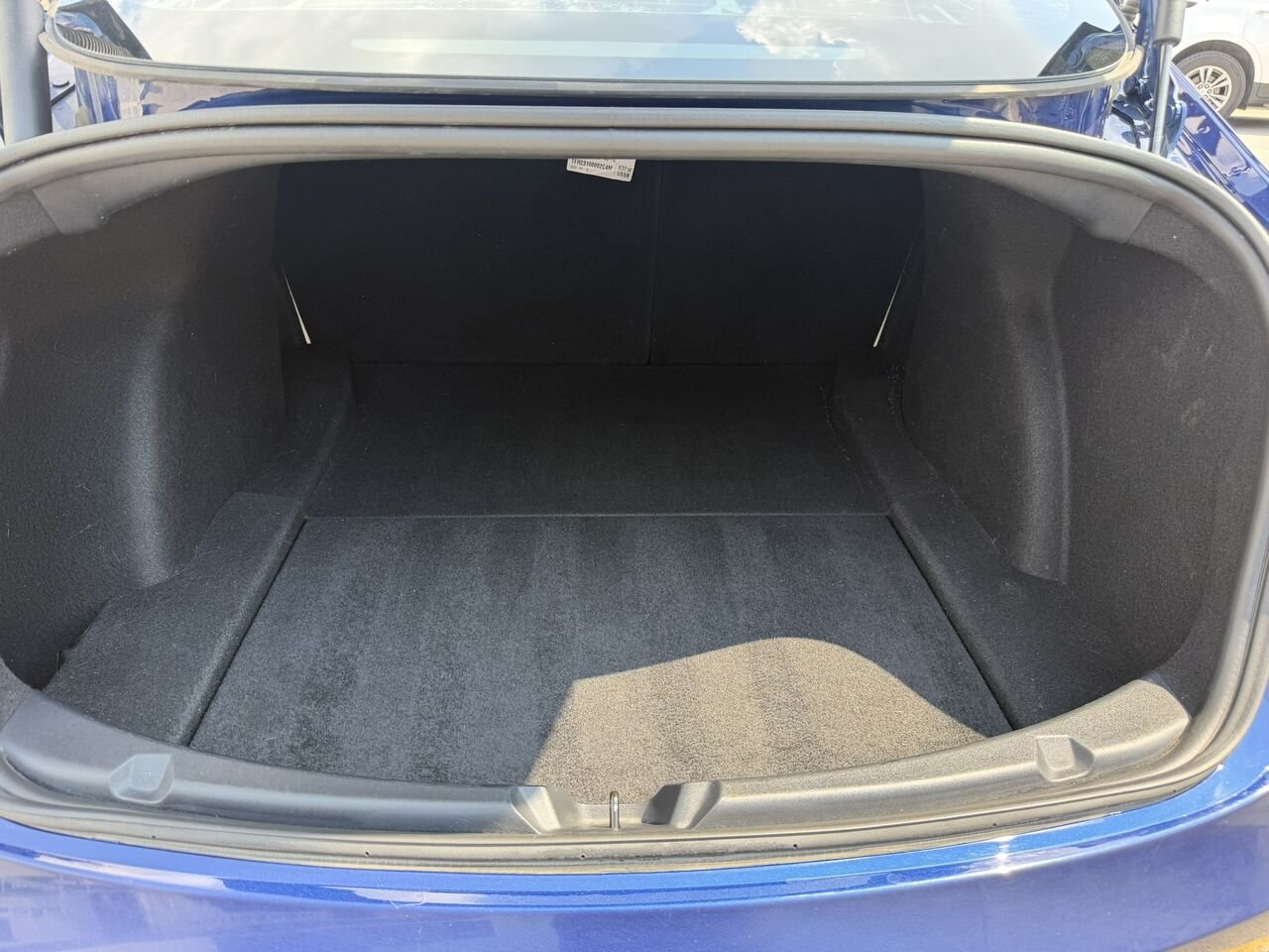 Tesla Model 3 2023 Bleu Laval - photo #12