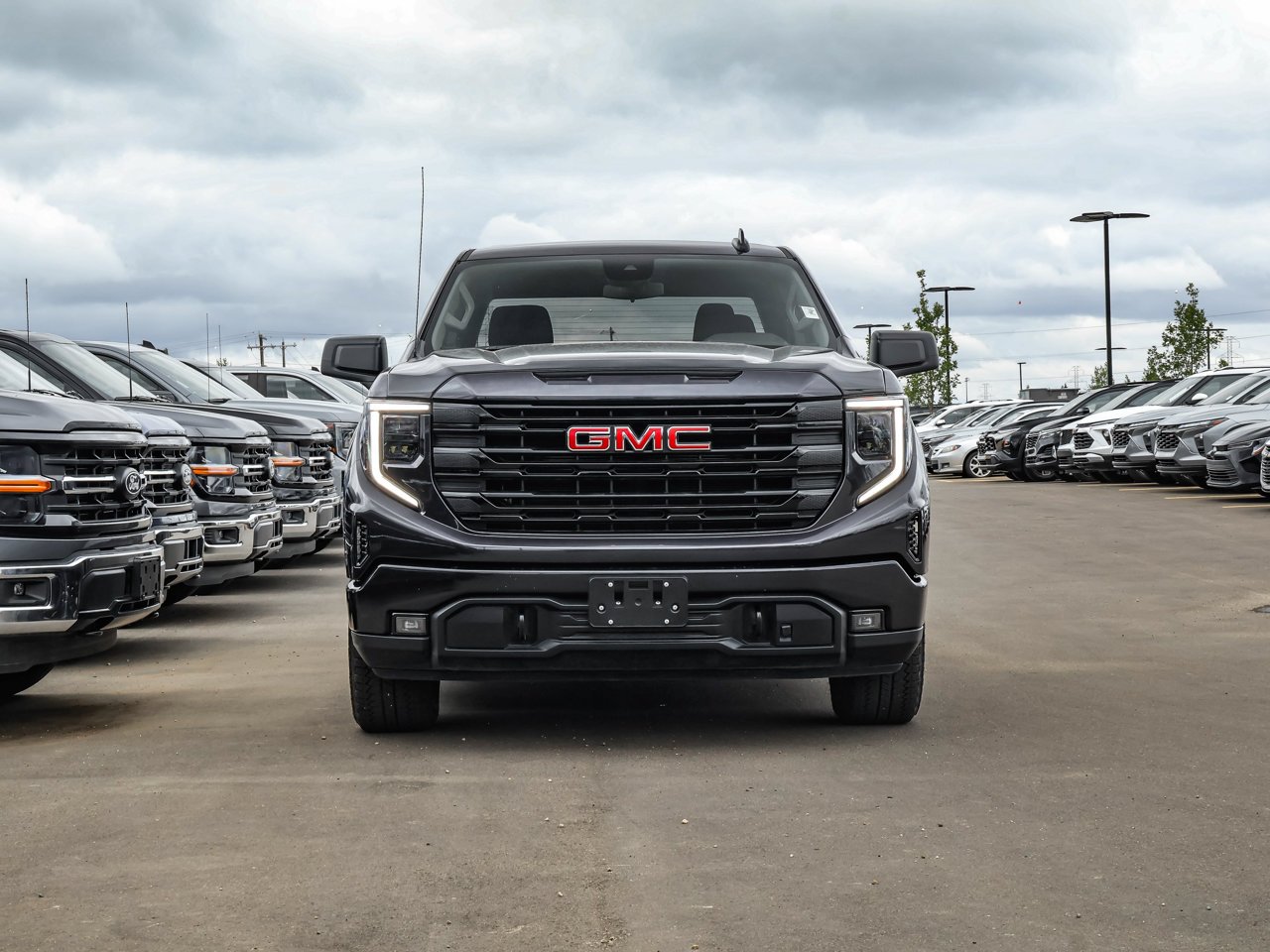 2024 GMC Sierra 1500 4WD Crew Cab 147 Elevation Grey Sherwood Park - photo #2