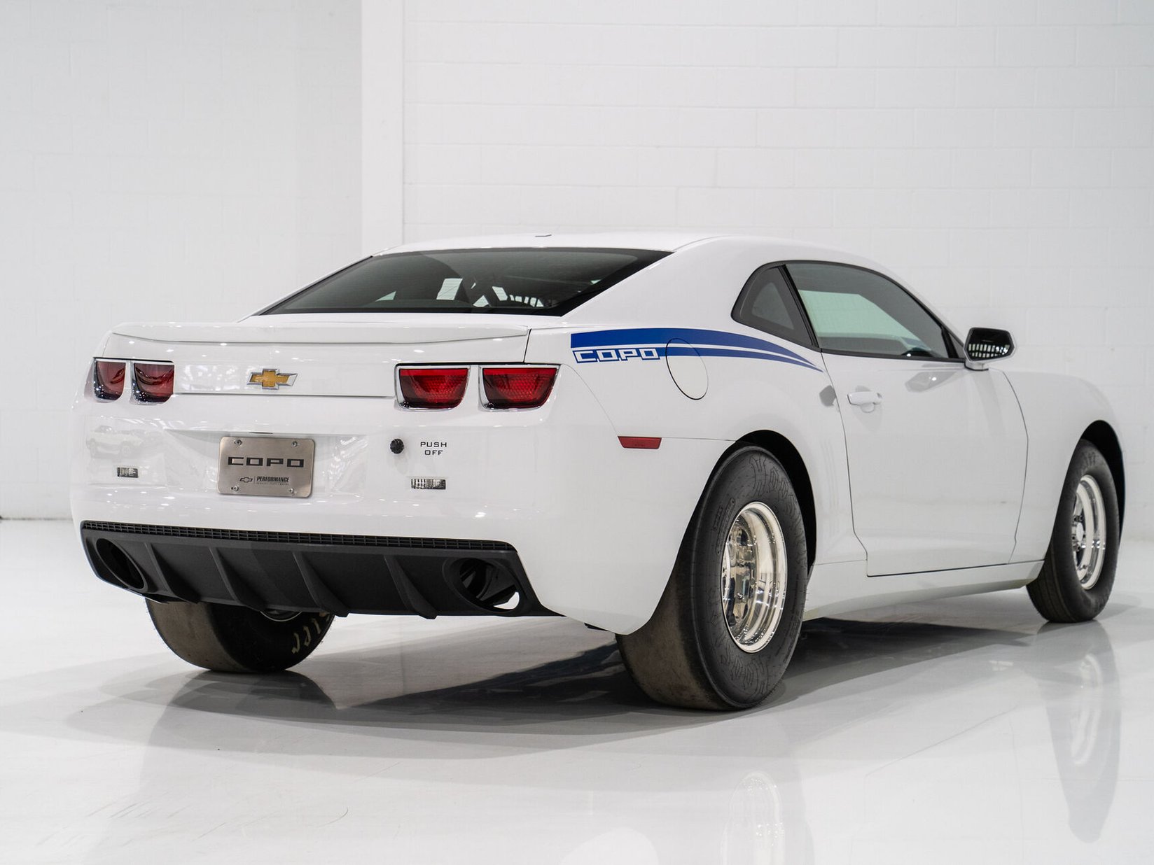 2012 Chevrolet COPO Camaro 327 #15 of 69 1 of 20 Voiture D'accélération d'usine / Exemple Neuf Jamais Couru **PRIX EN USD** White Montreal - photo #24