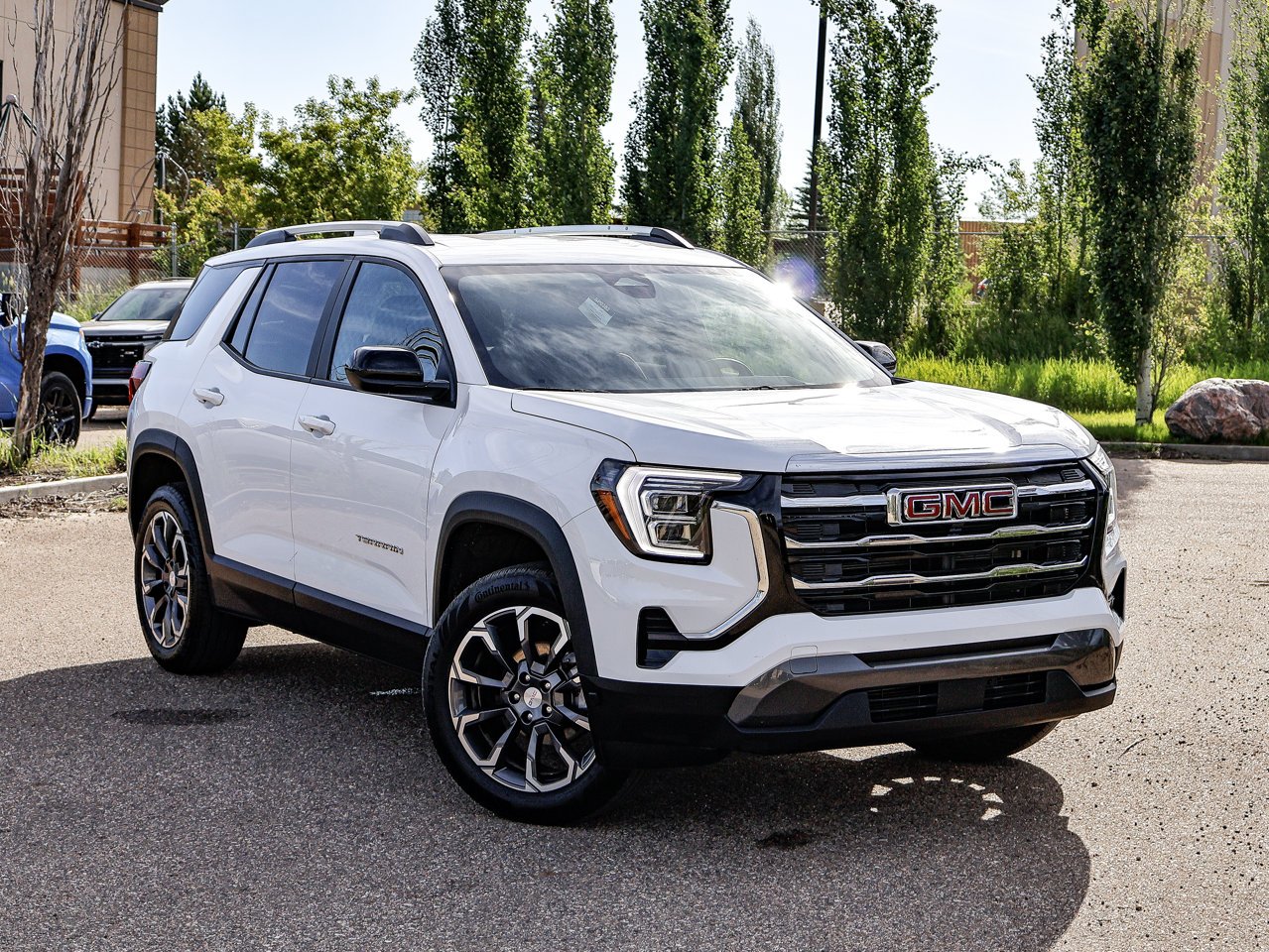 2026 GMC Terrain AWD 4dr Elevation White Sherwood Park - photo #1