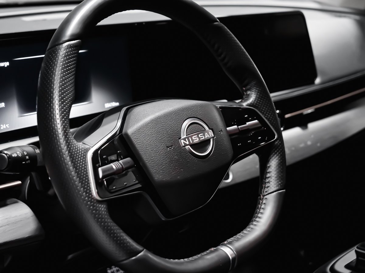 2023 Nissan ARIYA ENGAGE White Montreal - photo #9