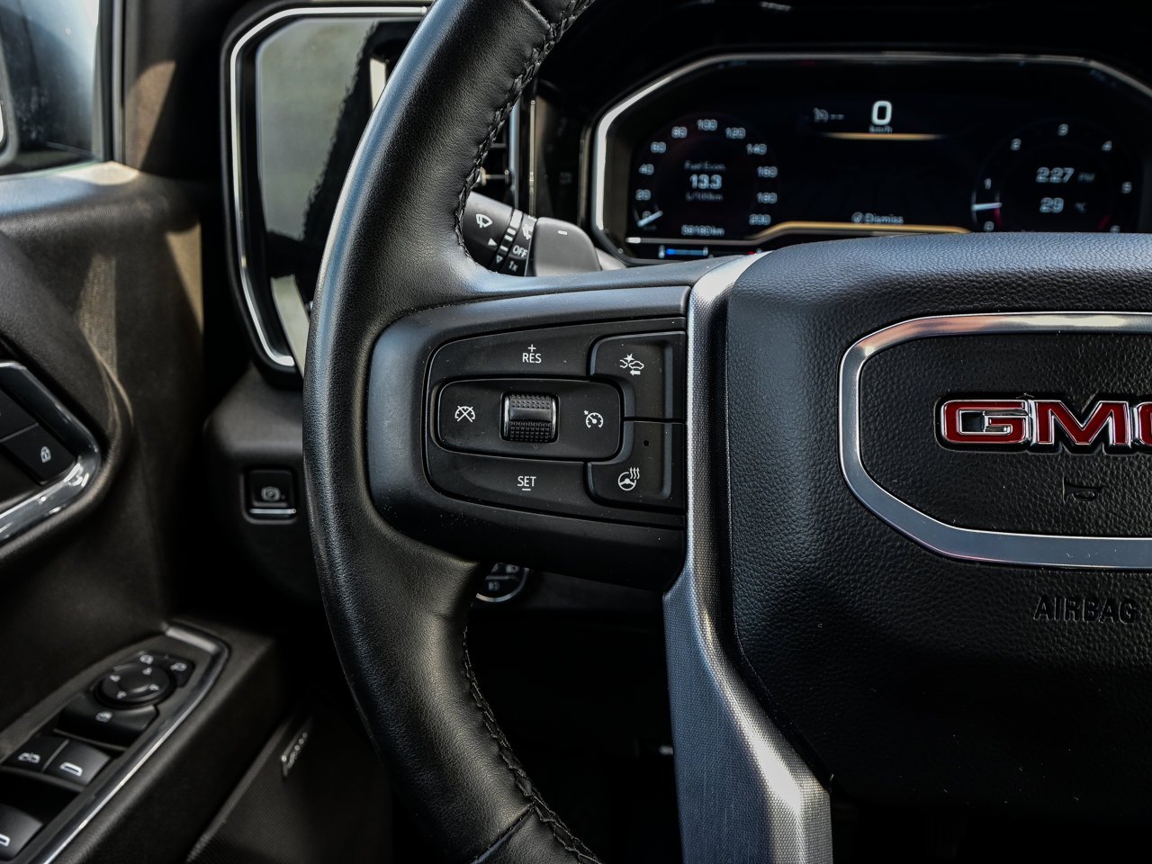 2024 GMC Sierra 1500 4WD Crew Cab 147 Elevation Black Sherwood Park - photo #22