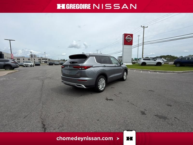 Mitsubishi Outlander CL7236 | LE * PHEV * AWD * Toit * Semi Cuir * Caméra * 2024 Gris Laval - photo #10