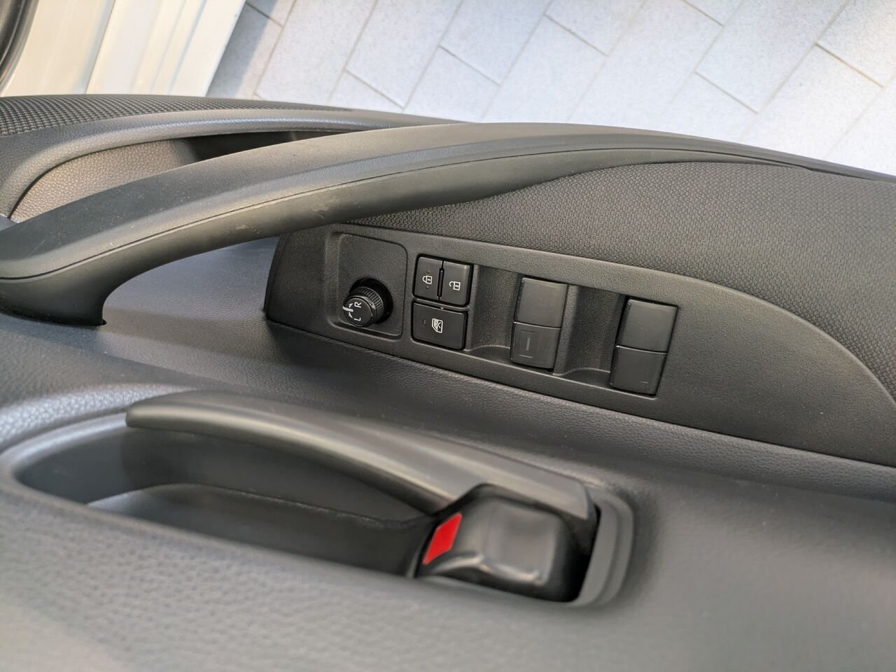 Toyota Corolla 2024 Blanc Gatineau - photo #4