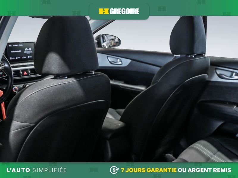 2022 Kia Forte Black Saint-Eustache - photo #21