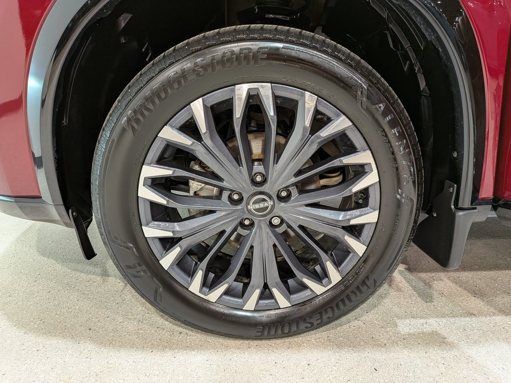 2024 Nissan Rogue AWD Platinum Red Val-David - photo #38
