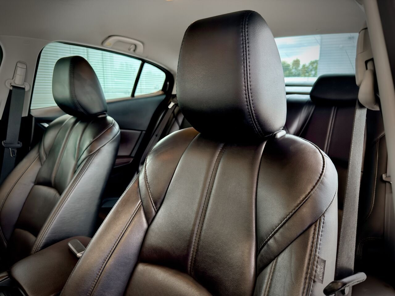 Mazda Mazda3 2018 Gris Notre-Dame-des-Prairies - photo #14