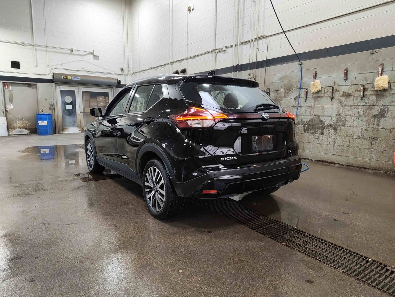 2024 Nissan Kicks SV FWD Black Sherwood Park - photo #4