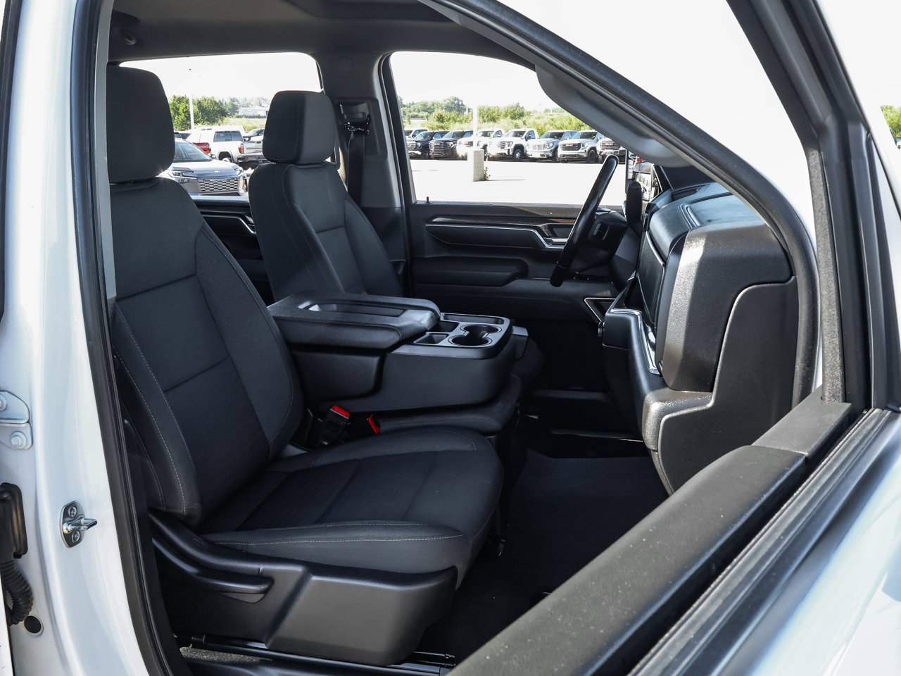 2025 Chevrolet Silverado 3500HD 4WD Crew Cab 159 LT White Sherwood Park - photo #14