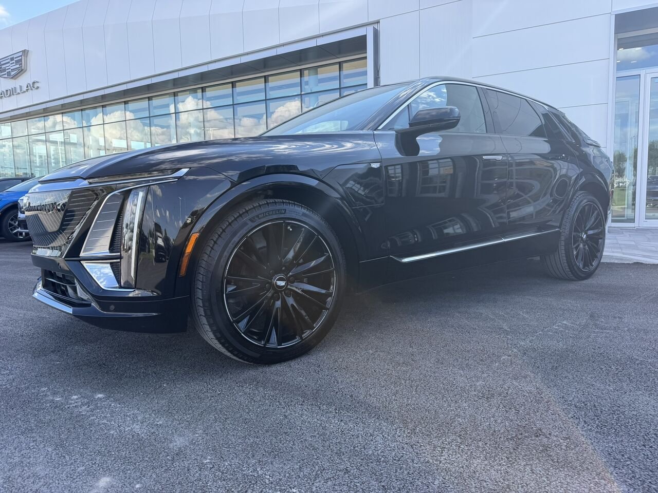 Cadillac LYRIQ TECH FINANCEMENT À PARTIR DE 0.99% 2024 Noir Laval - photo #3