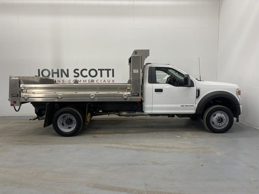 2022 Ford Super Duty F-550 2022 White