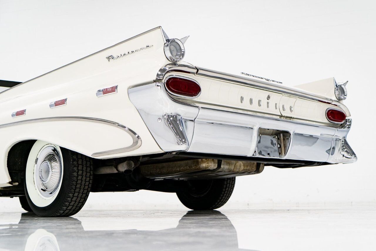 Pontiac PARISIENNE **PRIX EN USD** Fully restored with 261cu.in. and GM built sheet 1959 Blanc Montréal - photo #27