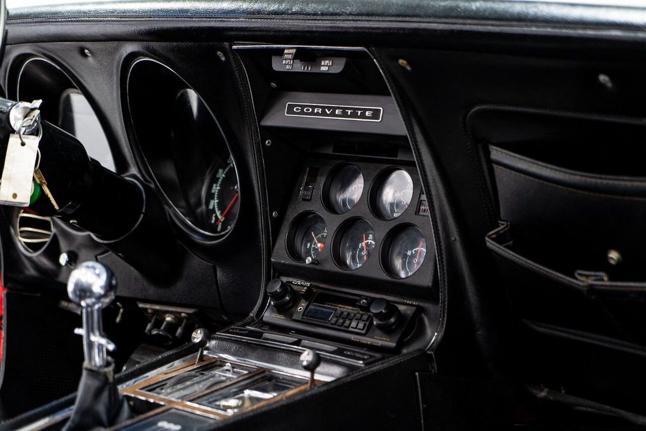 Chevrolet Corvette *PRIX EN USD* Matching# LT1 350/330HP 1971 Rouge Montréal - photo #9