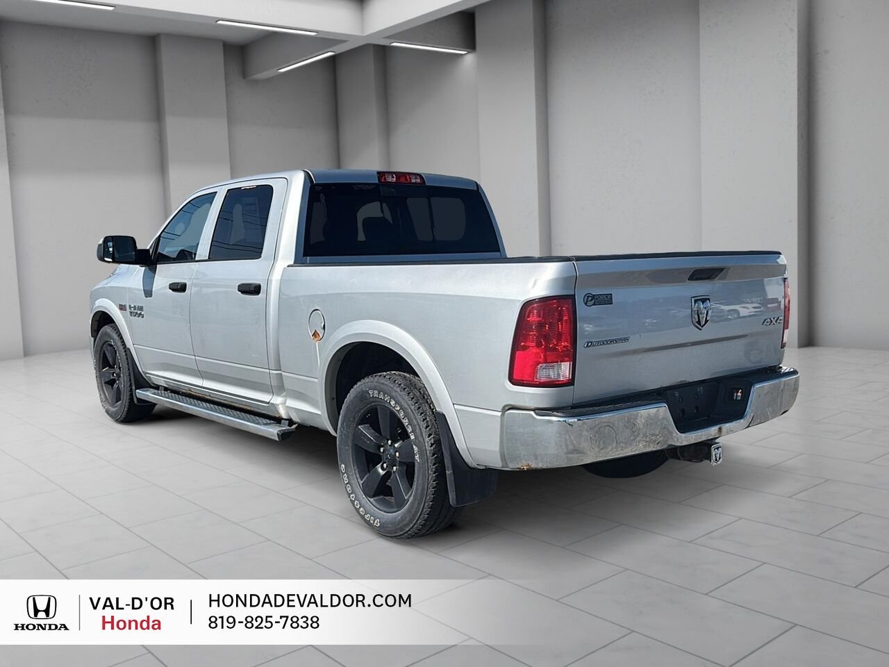 2017 Ram 1500 Cabine multiplaces 4RM, 149 po Outdoorsman Silver Val-d'Or - photo #3