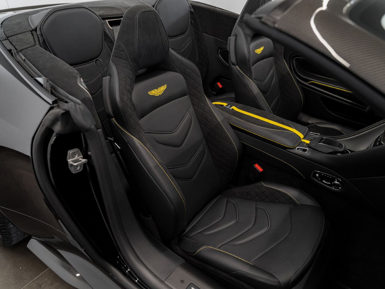 2023 Aston Martin DBS 770 Ultimate | NO LUXURY TAX Kirkland - photo #28