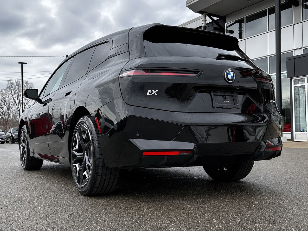 2023 BMW iX