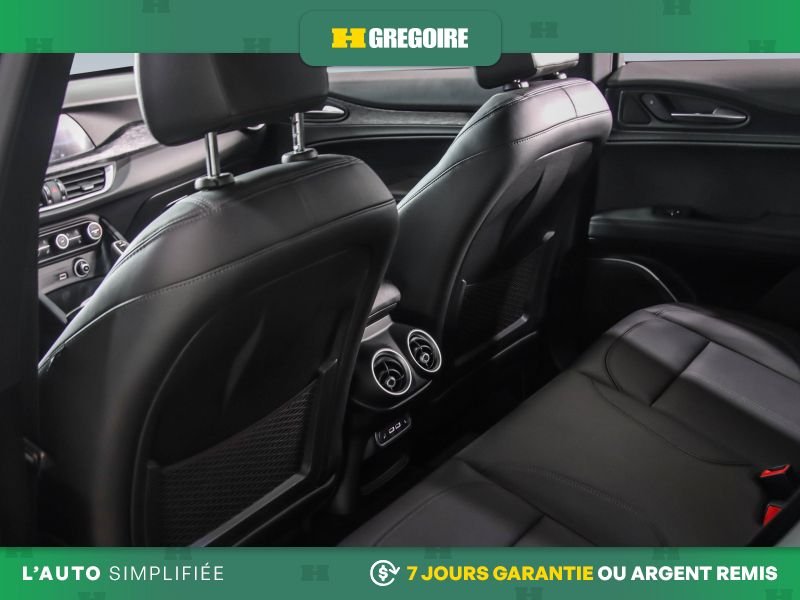 Alfa Romeo Stelvio 2022 Noir Laval - photo #23
