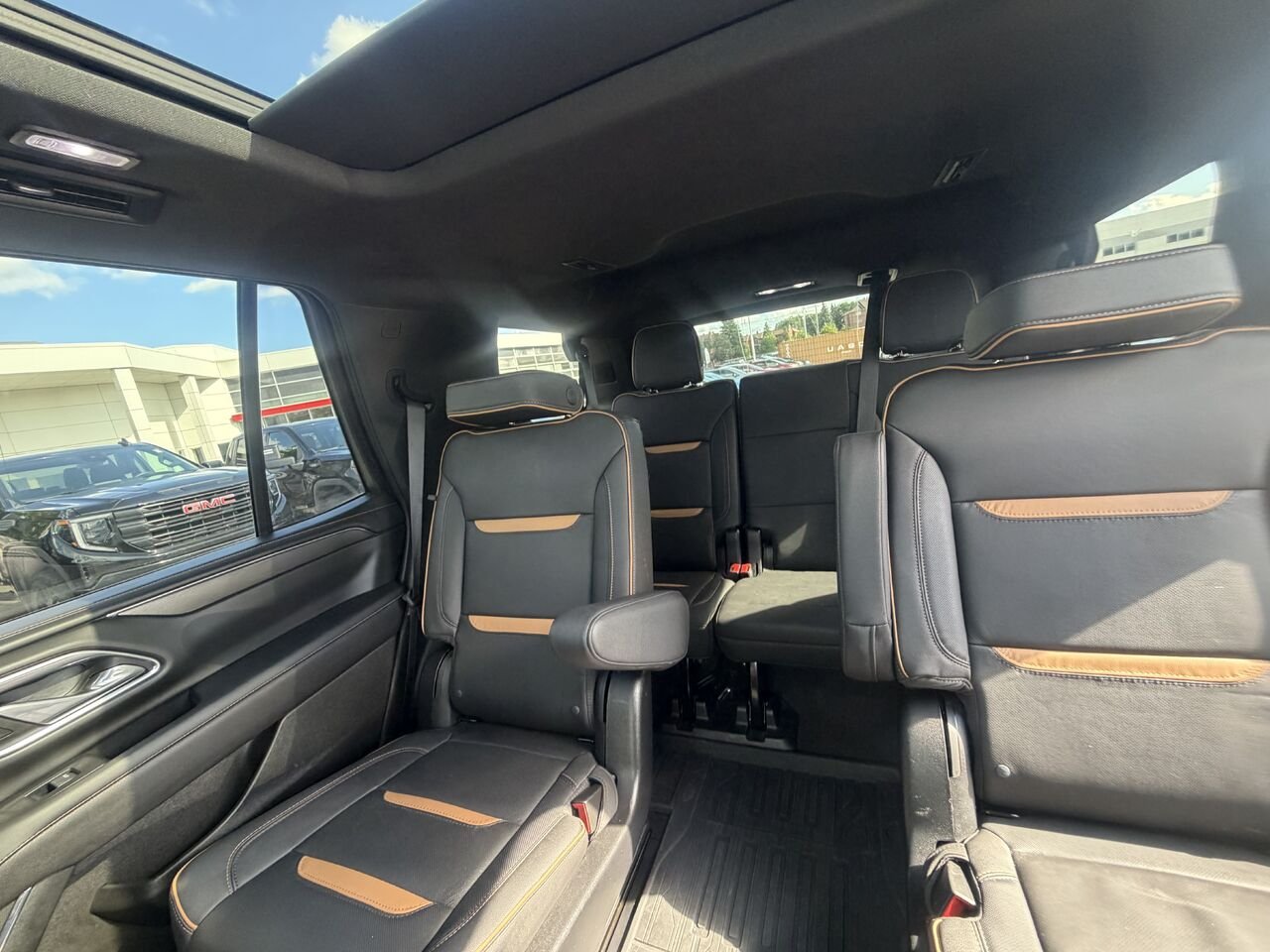 2023 GMC YUKON AT4 AT4 4 portes 4RM White Ottawa & Gatineau - photo #15