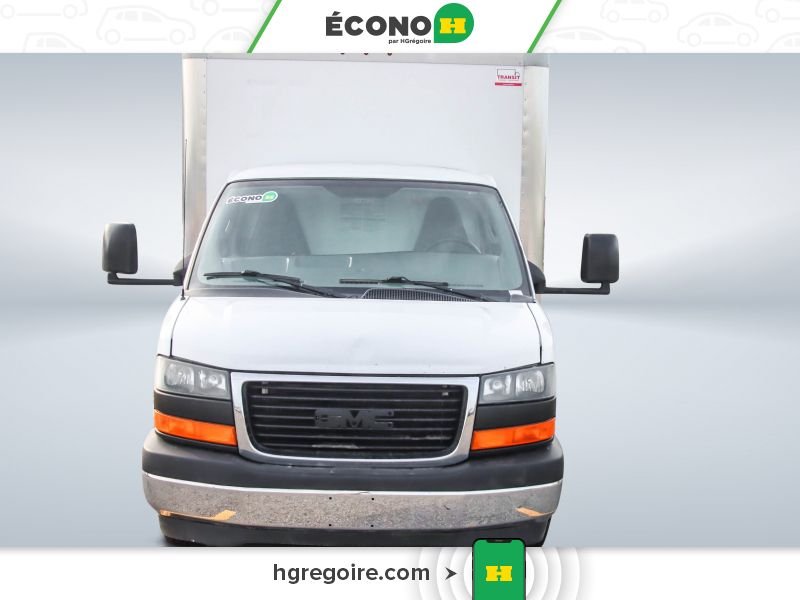GMC Savana 2017 Blanc Laval - photo #1