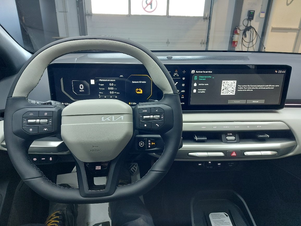 2026 Kia EV4 Shale Grey Blainville - photo #19