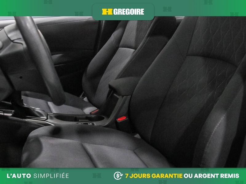 Toyota Corolla 2023 Blanc Saint-Eustache - photo #13