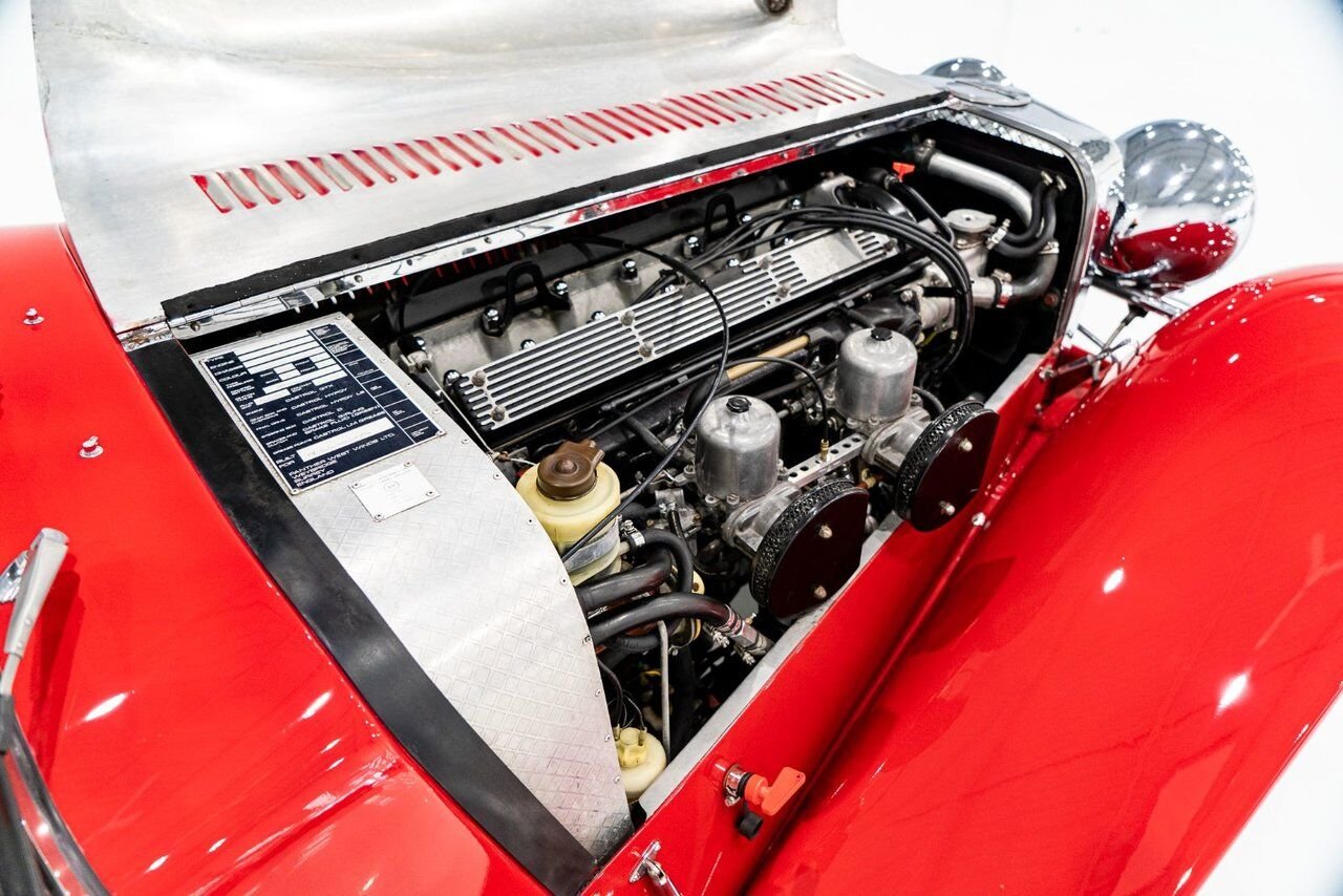 Panther J72 Roadster 1975 Rouge Montréal - photo #15