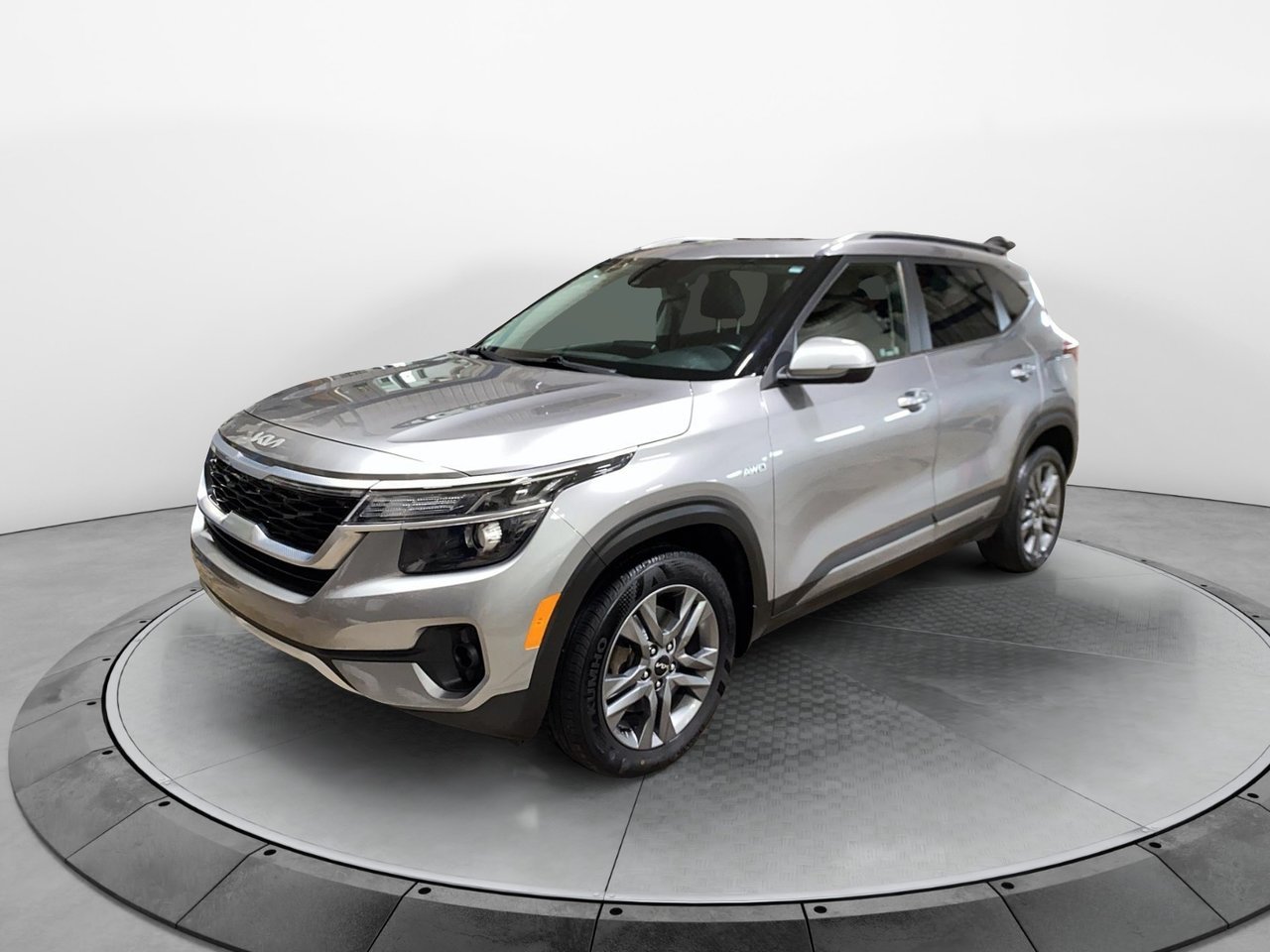 Kia Seltos NIV KNDEUCAA6P7346896 2023 Gris Chicoutimi - photo #0