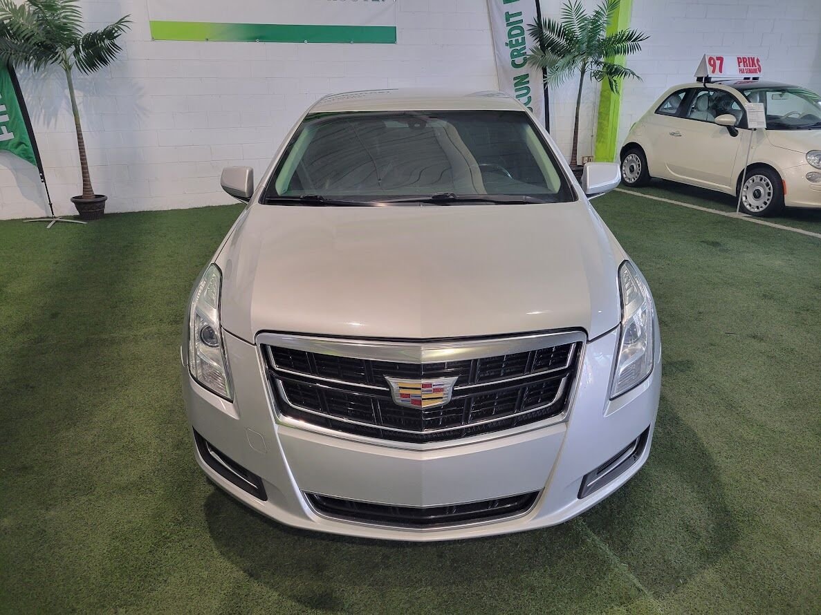 2017 Cadillac XTS Grey  - photo #19