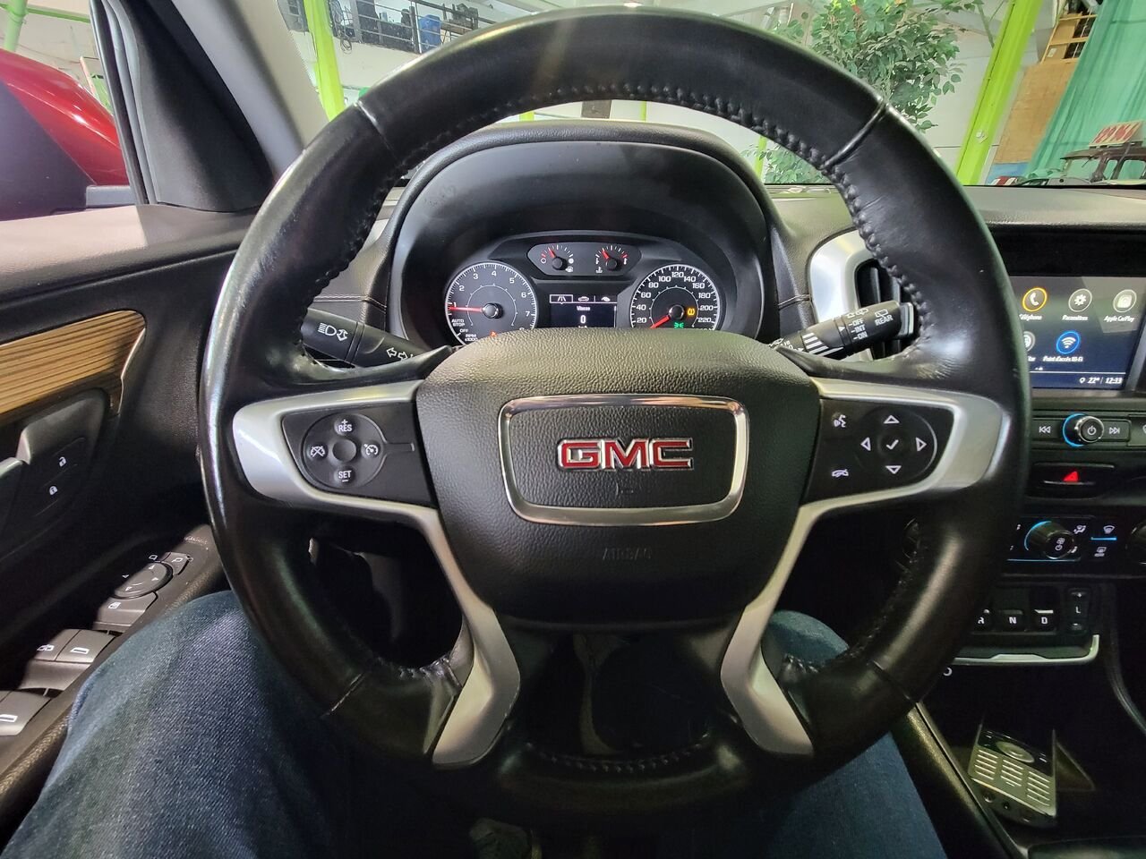 2018 GMC Terrain Red  - photo #16