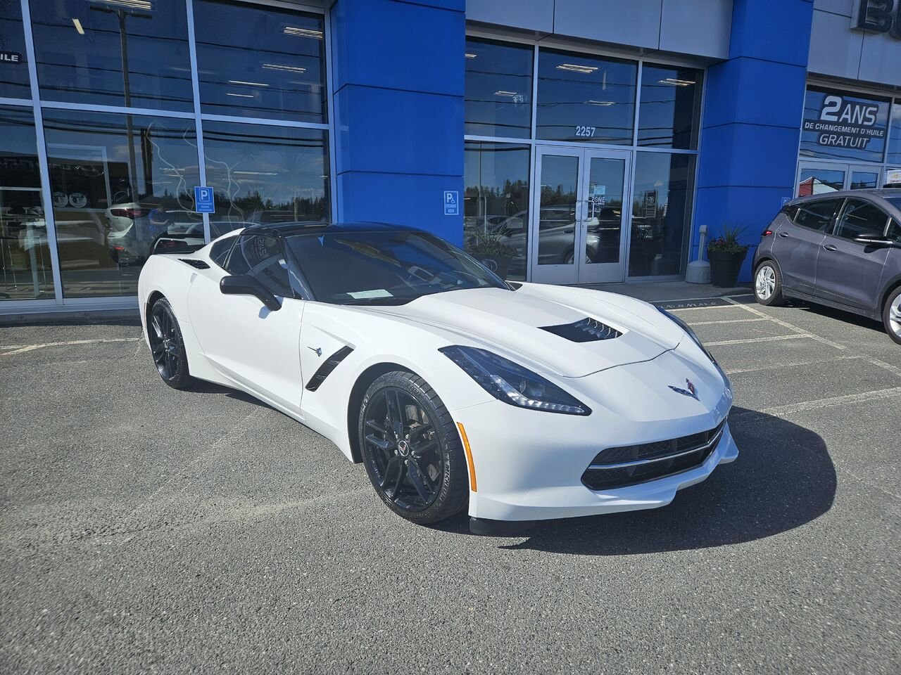 Chevrolet Corvette Stingray Z51 coupé 2 portes avec 2LT 2015 Blanc Thetford Mines - photo #1