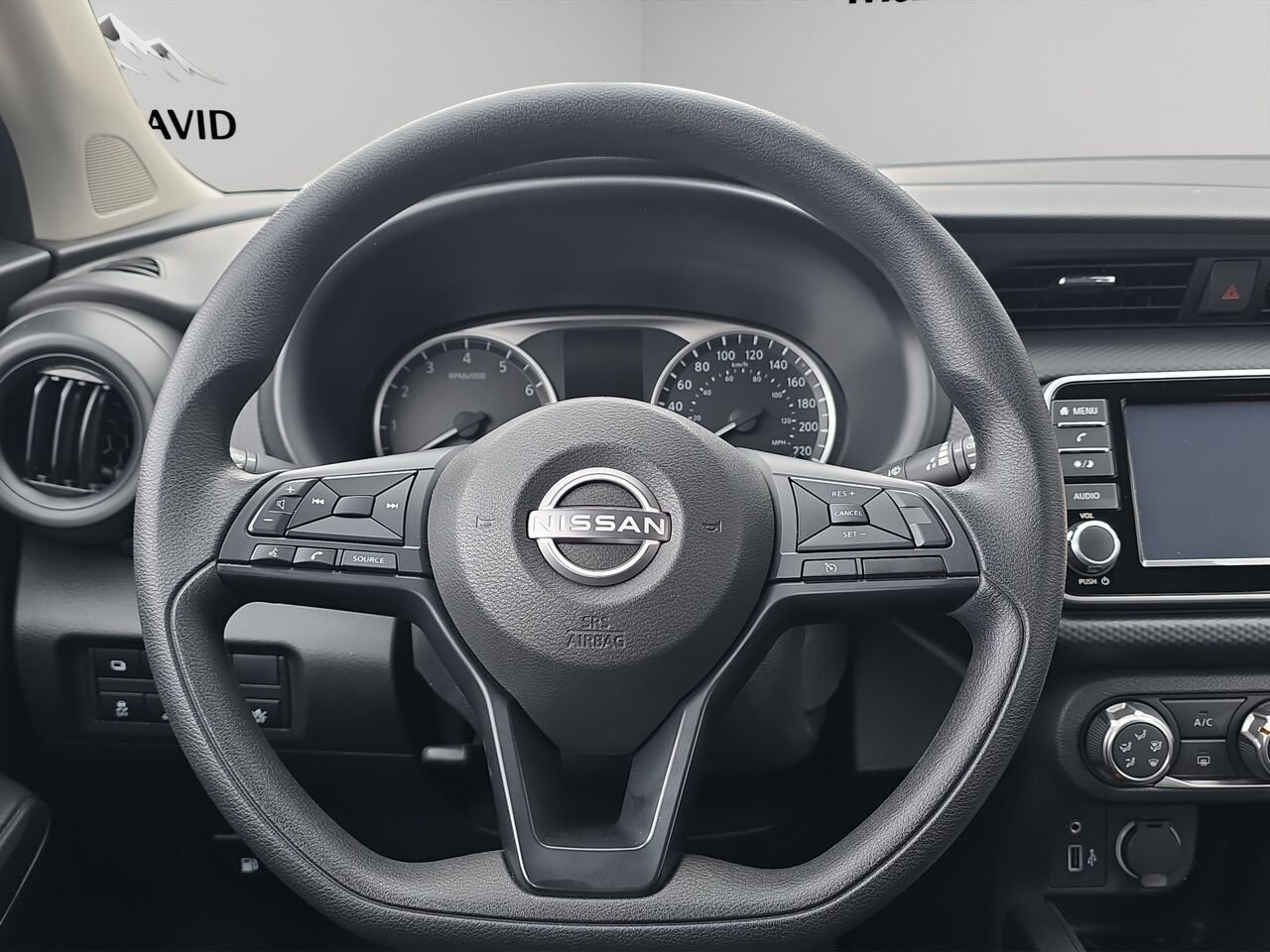 Nissan Kicks S TA, commande audio au volant, bluetooth 2024 Blanc Val-David - photo #8