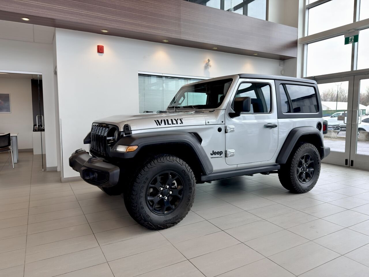 Jeep Wrangler 2022 Argent Notre-Dame-des-Prairies - photo #35