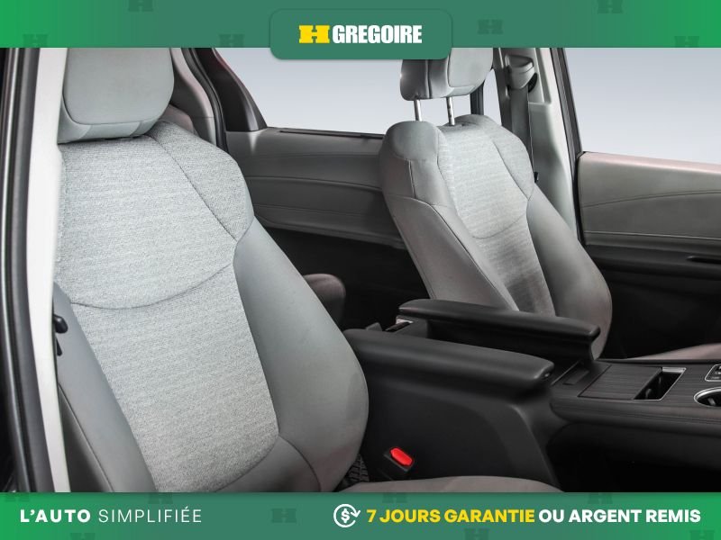 Toyota Sienna 821057 | LE AWD AUTO A/C MAGS CAM RECUL BLUETOOTH 2023 Noir Laval - photo #31