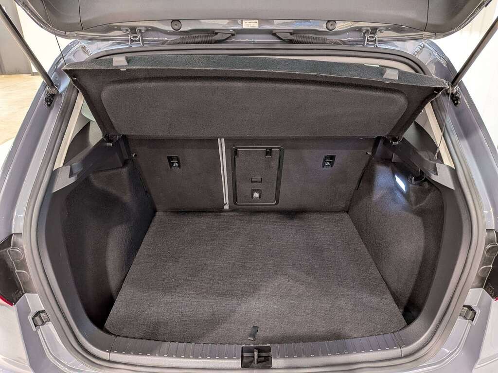 2024 Volkswagen Taos Comfortline 4MOTION Grey Val-David - photo #5