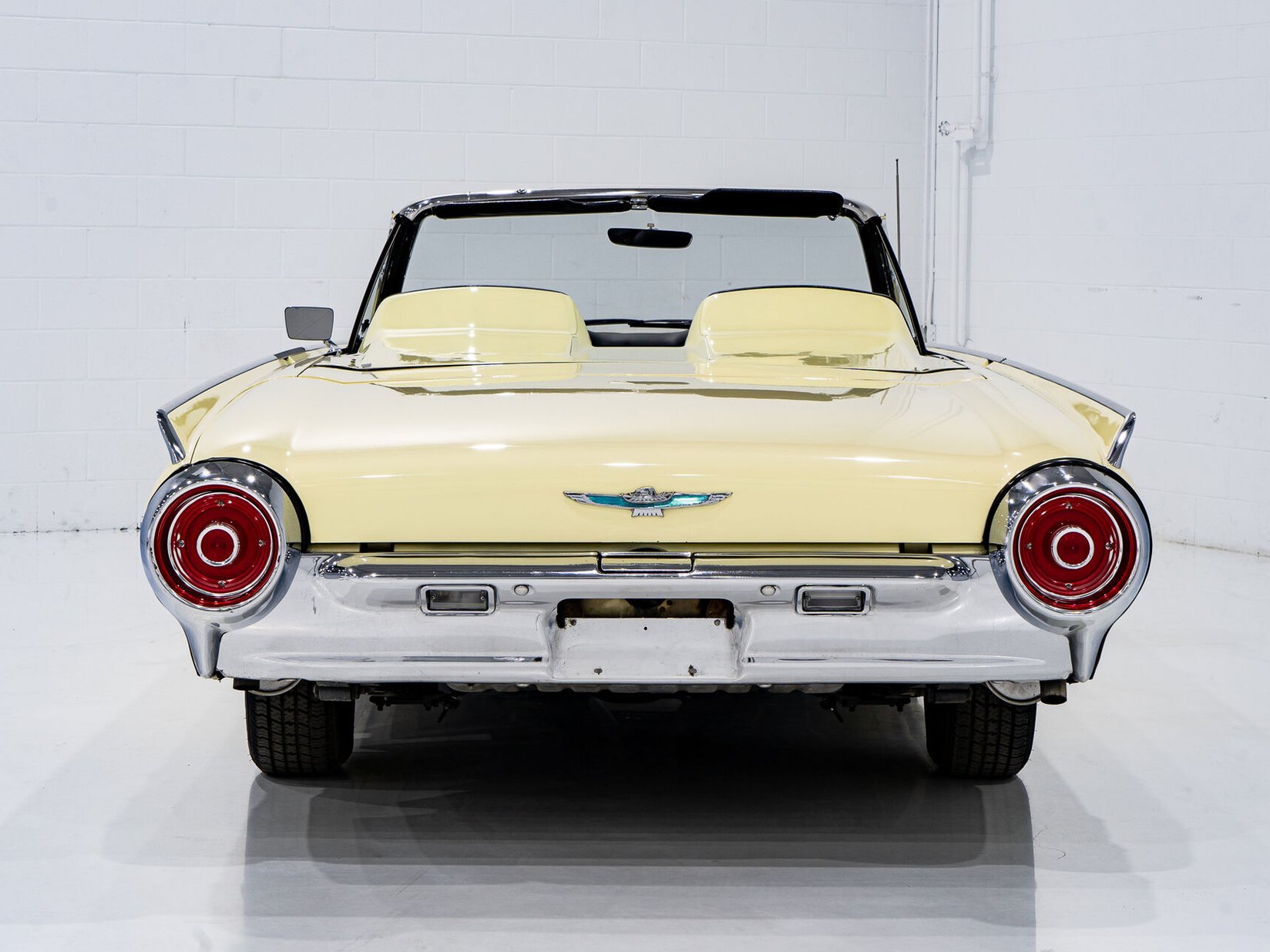 Ford Thunderbird Beautifully Presented From Older Restoration with original bill of sale 1962 Jaune Montréal - photo #23
