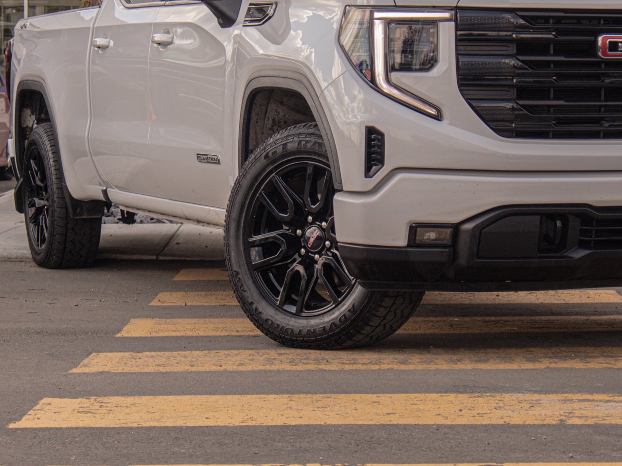 2024 GMC Sierra 1500 4WD Crew Cab 157 Elevation White Sherwood Park - photo #5