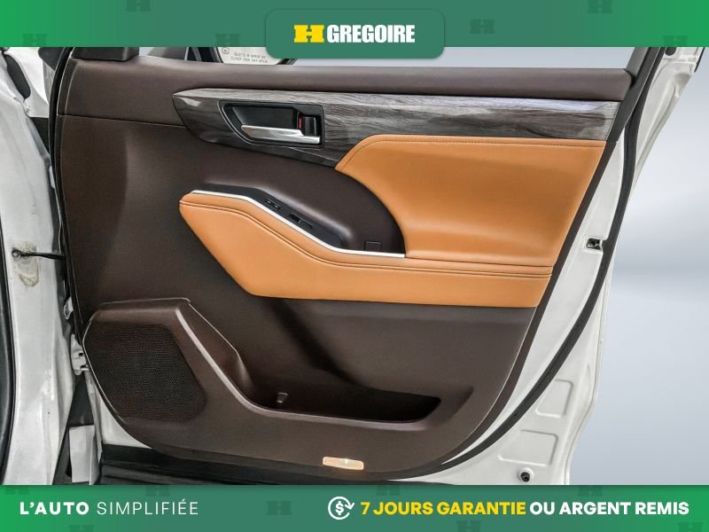 Toyota Highlander 2022 Laval - photo #36