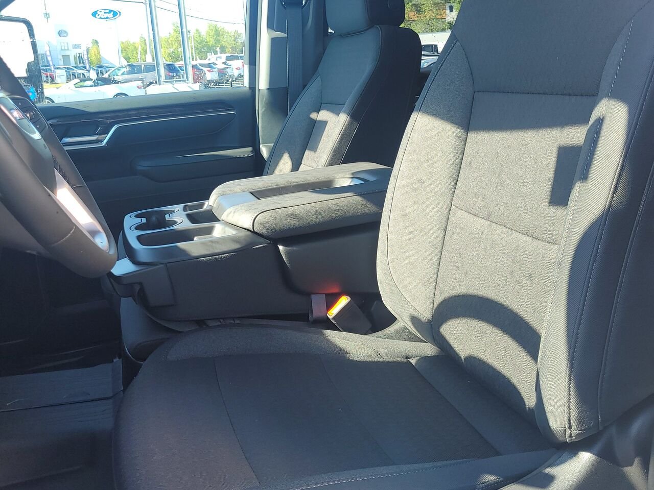 GMC Sierra 2500HD SLE cabine multiplace 4RM 159 po 2026 NOIR ONYX Thetford Mines - photo #12
