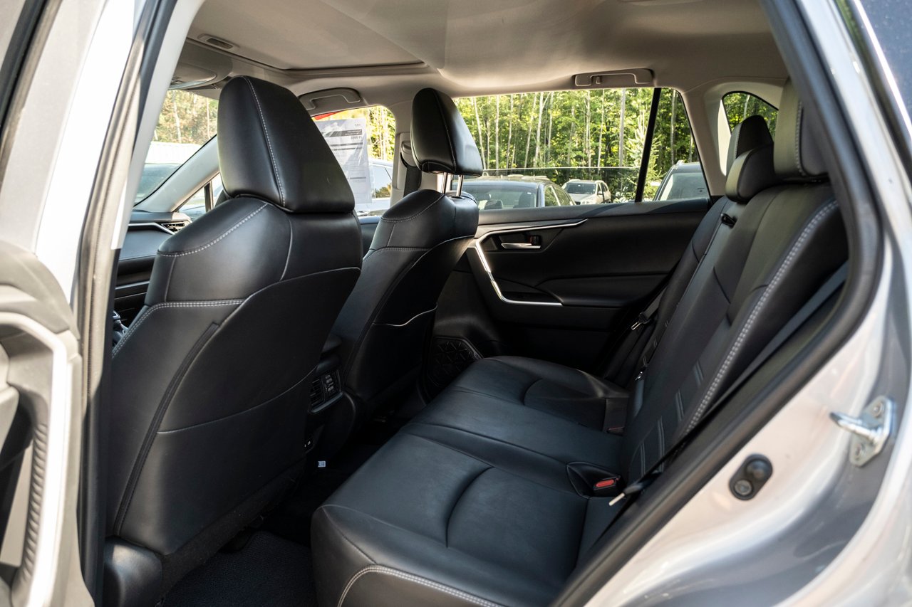 2021 Toyota RAV4 Grey Gatineau - photo #22