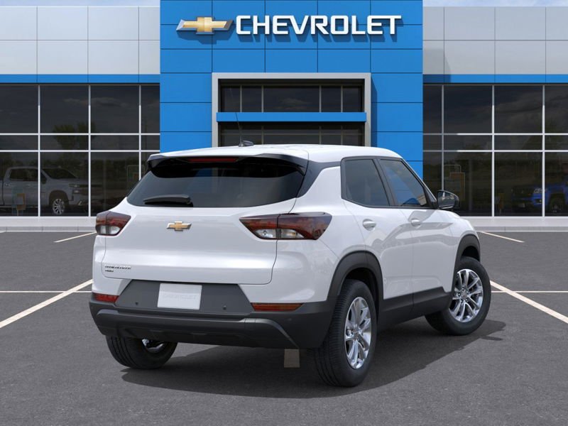 CHEVROLET Trailblazer Traction intégrale, 4 portes LS 2026 Blanc sommet Ottawa & Gatineau - photo #3